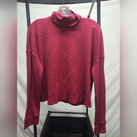 Calvin Klein Performance Lightweight Crop Turtleneck - Picture 1 of 4